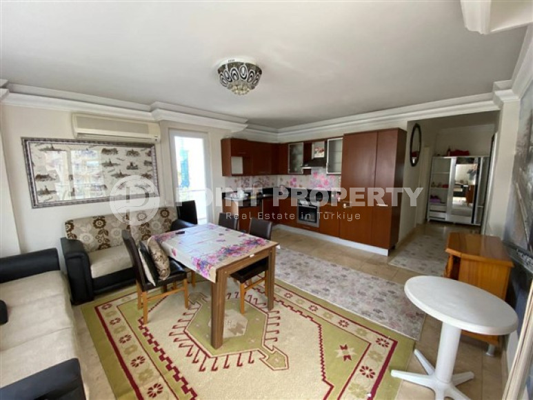 Three-room apartment 100 meters from the center of Cikcilli. Suitable for obtaining Turkish citizenship.-id-4766-photo-2