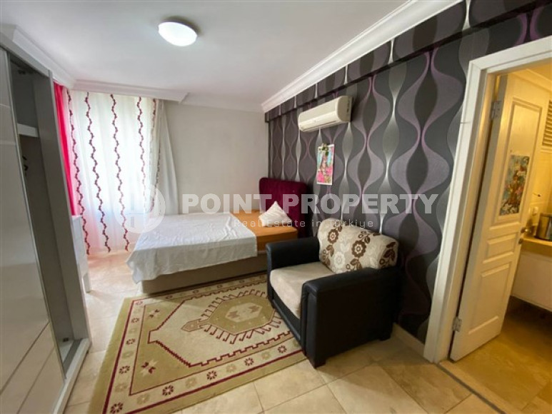 Three-room apartment 100 meters from the center of Cikcilli. Suitable for obtaining Turkish citizenship.-id-4766-photo-5