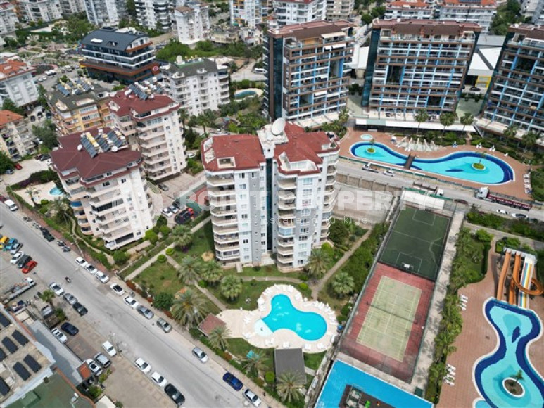 Three-room apartment 100 meters from the center of Cikcilli. Suitable for obtaining Turkish citizenship.-id-4766-photo-16