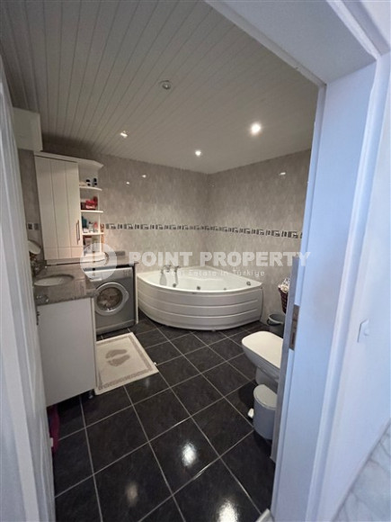 Spacious apartment with two bedrooms 600 meters from the sea in a quiet, landscaped area of Alanya - Tosmur-id-4769-photo-7