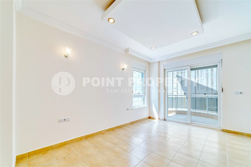 Three-room view apartment, 110 m², in a townhouse complex in the mountainous area of the center of Alanya - Bektas-id-1390-photo-14