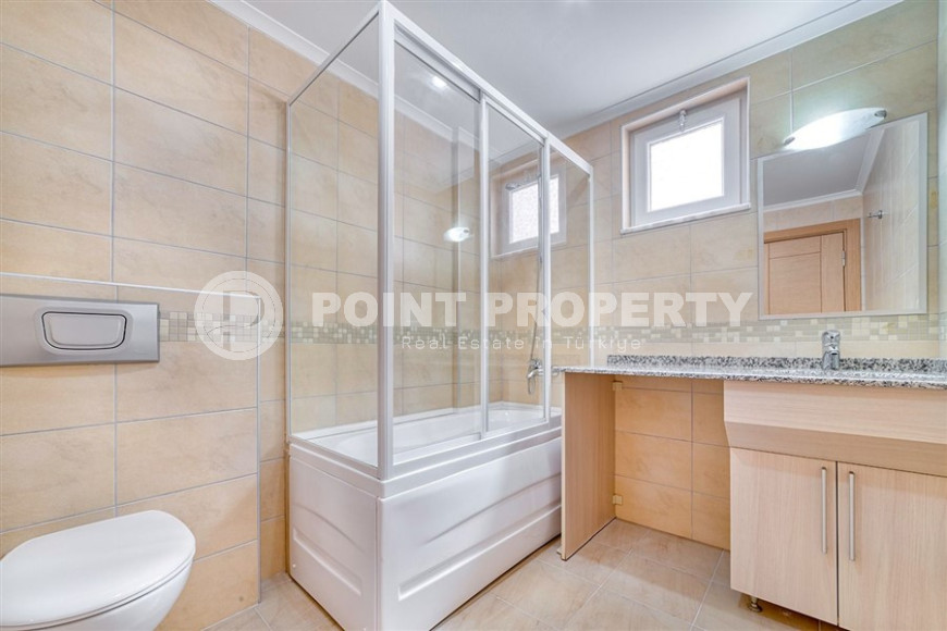 Three-room view apartment, 110 m², in a townhouse complex in the mountainous area of the center of Alanya - Bektas-id-1390-photo-15