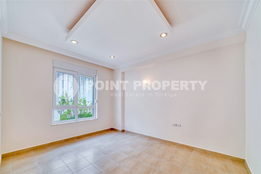 Three-room view apartment, 110 m², in a townhouse complex in the mountainous area of the center of Alanya - Bektas-id-1390-photo-17