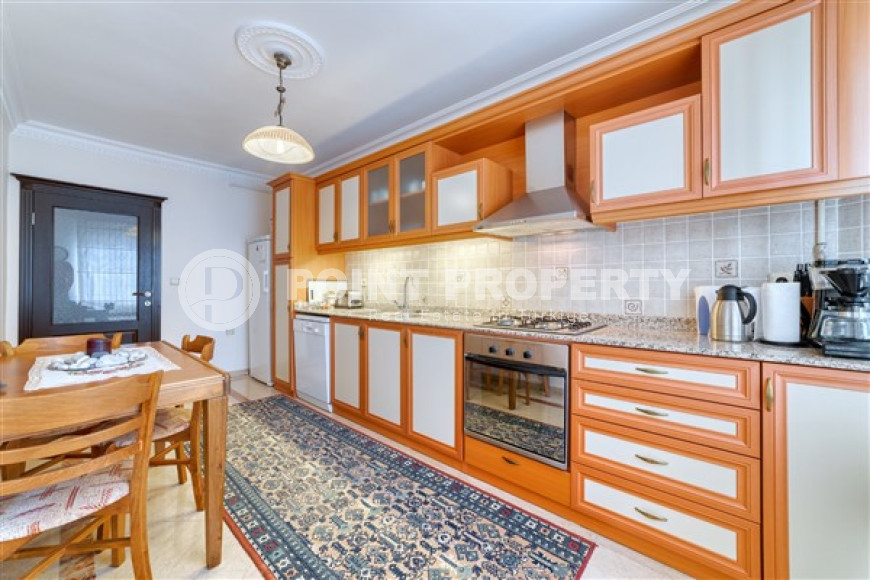 Светлые просторные апартаменты 2+1 в 650 метрах от пляжа и набережной в центре Аланьи-id-4778-фото-4