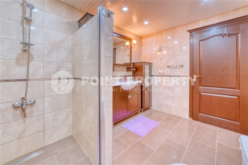 Светлые просторные апартаменты 2+1 в 650 метрах от пляжа и набережной в центре Аланьи-id-4778-фото-9