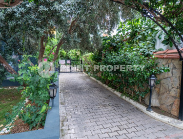 Elegant view duplex 3+2, 150m², in the center of Alanya, 800 meters from Cleopatra Beach-id-1392-photo-3