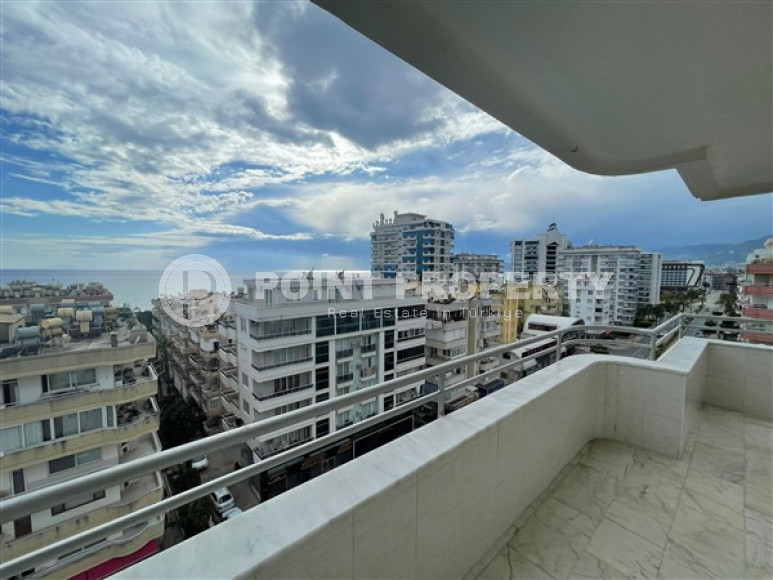 Apartment on the 8th floor with panoramic sea views in the heart of Mahmutlar-id-4793-photo-9