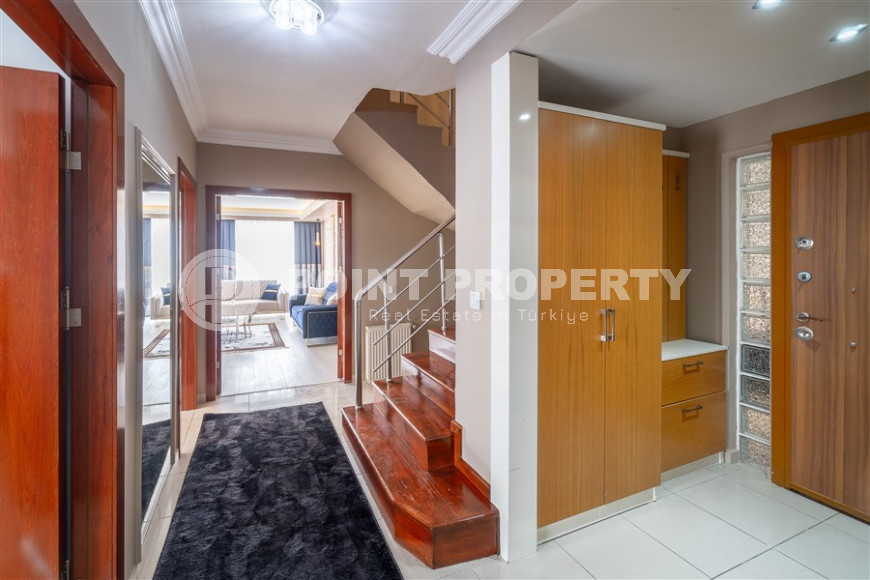 Elegant view duplex 3+2, 150m², in the center of Alanya, 800 meters from Cleopatra Beach-id-1392-photo-12