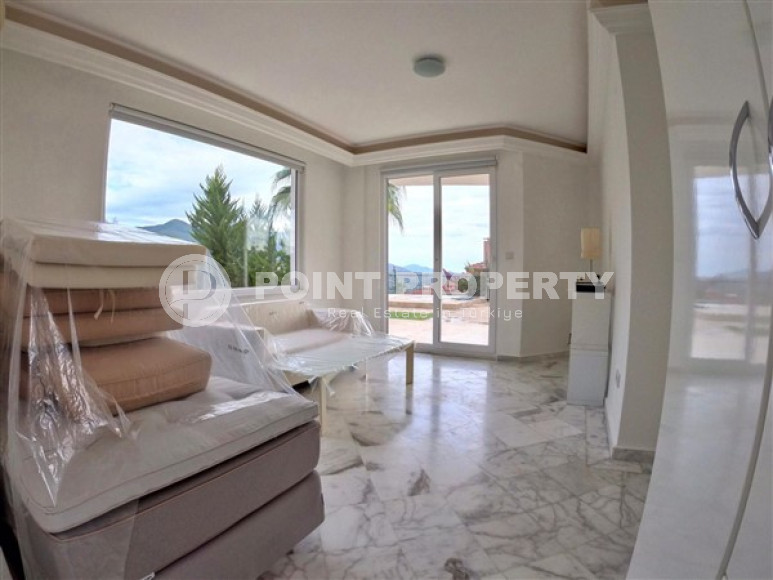 Оригинальная вилла с планировкой комнат 3+1 на земельном участке 550 м2 в районе Оба-id-4802-фото-3