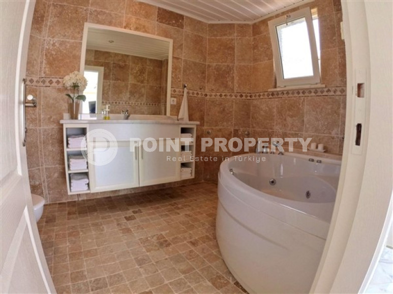 Оригинальная вилла с планировкой комнат 3+1 на земельном участке 550 м2 в районе Оба-id-4802-фото-5