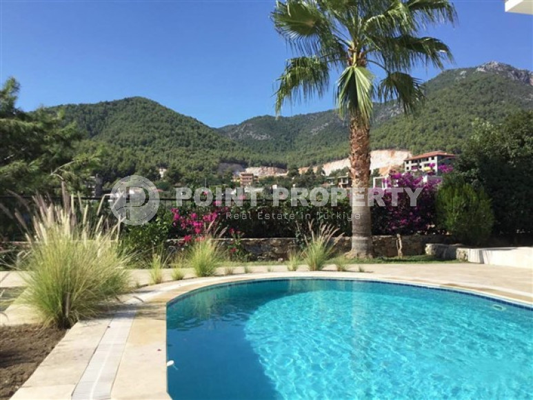 Оригинальная вилла с планировкой комнат 3+1 на земельном участке 550 м2 в районе Оба-id-4802-фото-12