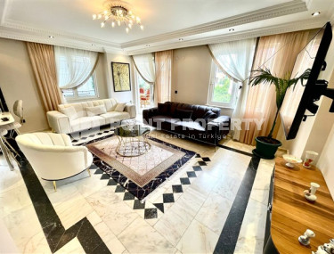 Ready-to-move-in three-room apartment with a beautiful interior, Oba district-id-4804-photo-1