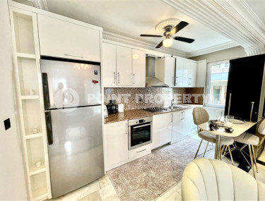 Ready-to-move-in three-room apartment with a beautiful interior, Oba district-id-4804-photo-4