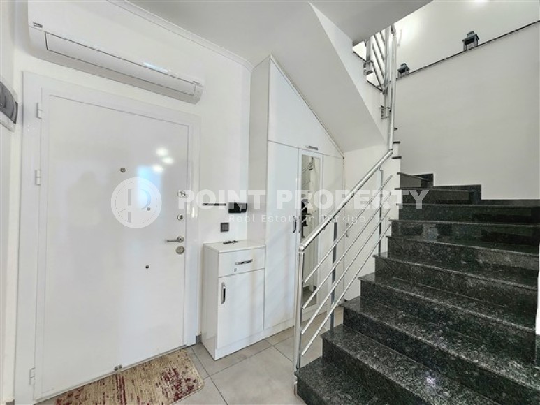 Panoramic two-level apartment on the 7th floor with an attic one and a half kilometers from the sea-id-4815-photo-6