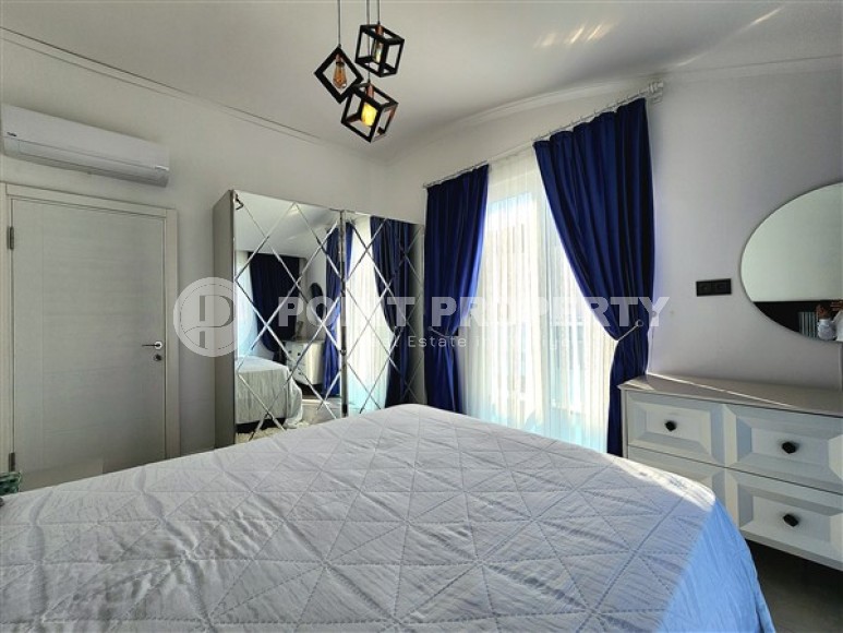 Panoramic two-level apartment on the 7th floor with an attic one and a half kilometers from the sea-id-4815-photo-7
