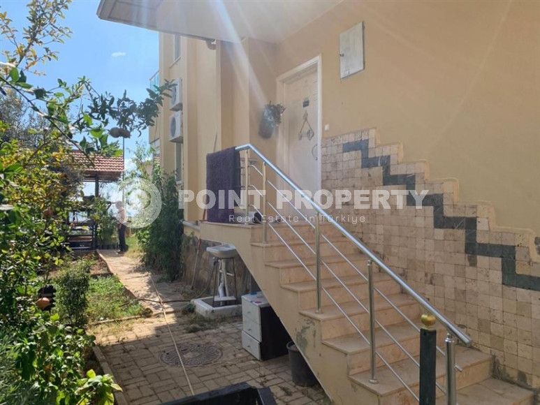 Furnished private villa 6+1, 290m² in the mountainous area of the center of Alanya Buykhasbahce.-id-1395-photo-4