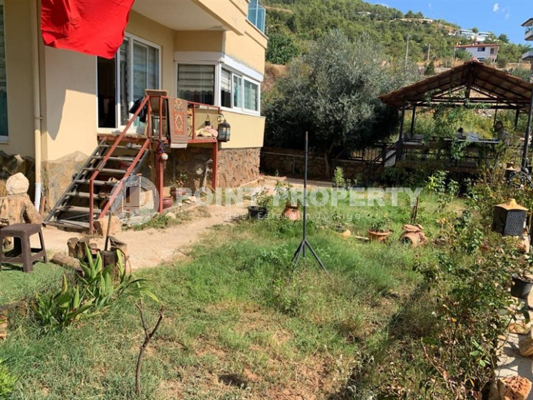 Furnished private villa 6+1, 290m² in the mountainous area of the center of Alanya Buykhasbahce.-id-1395-photo-5