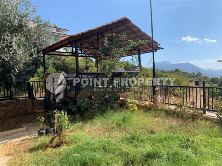 Furnished private villa 6+1, 290m² in the mountainous area of the center of Alanya Buykhasbahce.-id-1395-photo-6