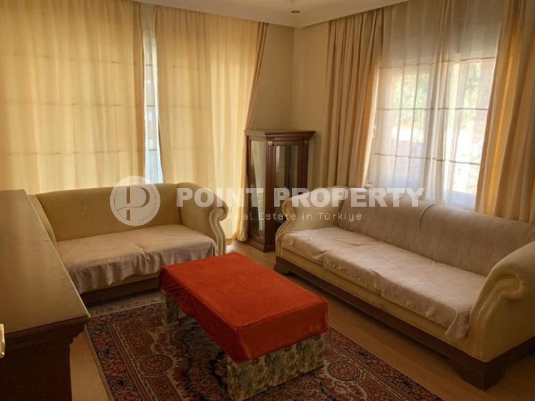 Furnished private villa 6+1, 290m² in the mountainous area of the center of Alanya Buykhasbahce.-id-1395-photo-15