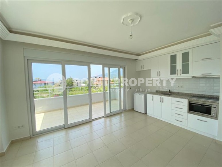 Большая по площади 115 м2 квартира с двумя спальнями, район Оба-id-4840-фото-2