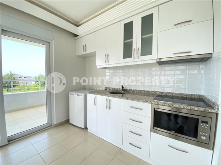 Большая по площади 115 м2 квартира с двумя спальнями, район Оба-id-4840-фото-3