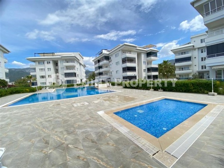 Большая по площади 115 м2 квартира с двумя спальнями, район Оба-id-4840-фото-11