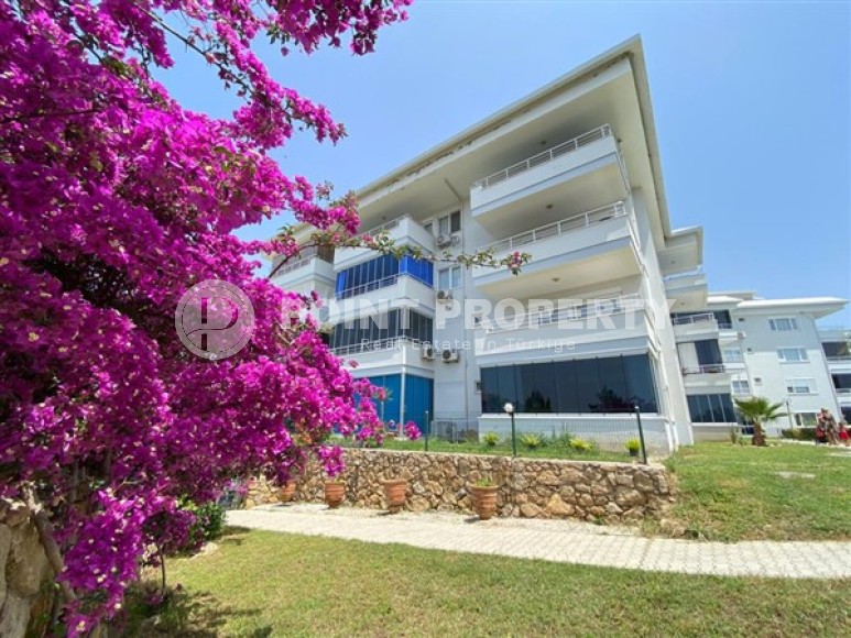 Большая по площади 115 м2 квартира с двумя спальнями, район Оба-id-4840-фото-13