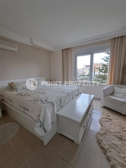 Bright spacious apartment with modern design and pleasant interior 850 meters from the beach and promenade-id-4841-photo-4