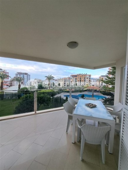 Bright spacious apartment with modern design and pleasant interior 850 meters from the beach and promenade-id-4841-photo-6