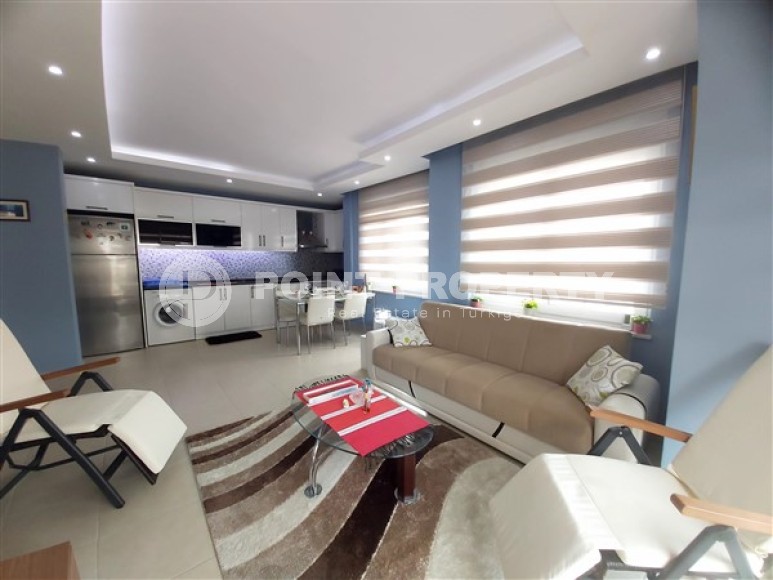 Budget apartment 1+1 400 meters from the beach in the center of Mahmutlar-id-4843-photo-2