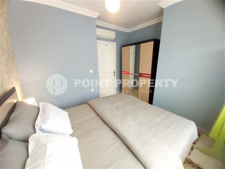Budget apartment 1+1 400 meters from the beach in the center of Mahmutlar-id-4843-photo-7