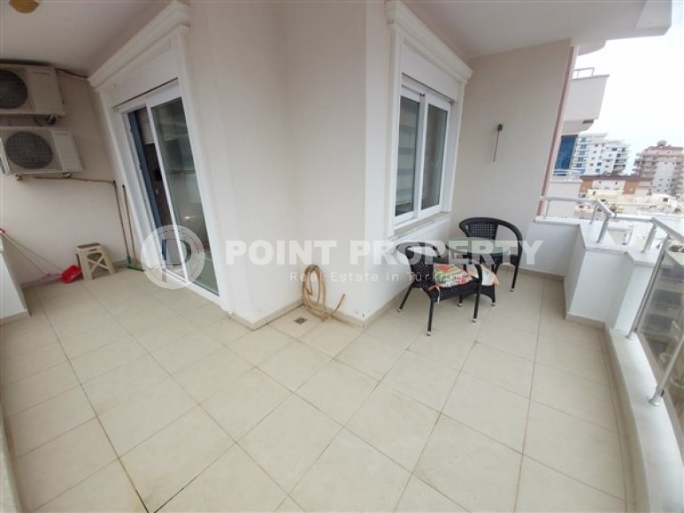Budget apartment 1+1 400 meters from the beach in the center of Mahmutlar-id-4843-photo-9