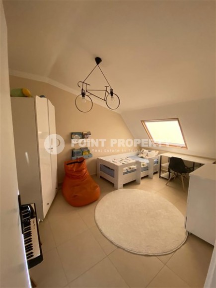 Panoramic duplex apartment on the 9th floor with an attic in the center of a quiet, comfortable area of Alanya - Cikcilli-id-4844-photo-6