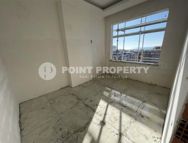 Apartments in a residence at the final stage of construction 450 meters from the sea in the center of Mahmutlar-id-4847-photo-4