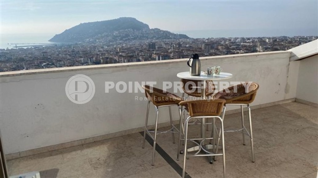Большая двухуровневая квартира на 3-м этаже с мансардой, с роскошными панорамными видами на море и крепость Аланьи-id-4848-фото-3