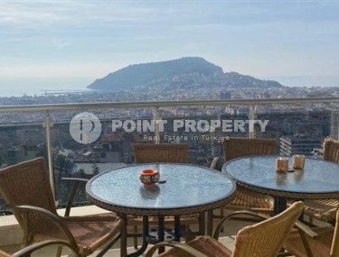 Большая двухуровневая квартира на 3-м этаже с мансардой, с роскошными панорамными видами на море и крепость Аланьи-id-4848-фото-4