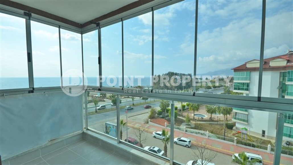 Дуплекс с мансардой и современным ремонтом, частным выходом к пляжу, в элитном районе города Аланья- Кестель-id-4856-фото-9