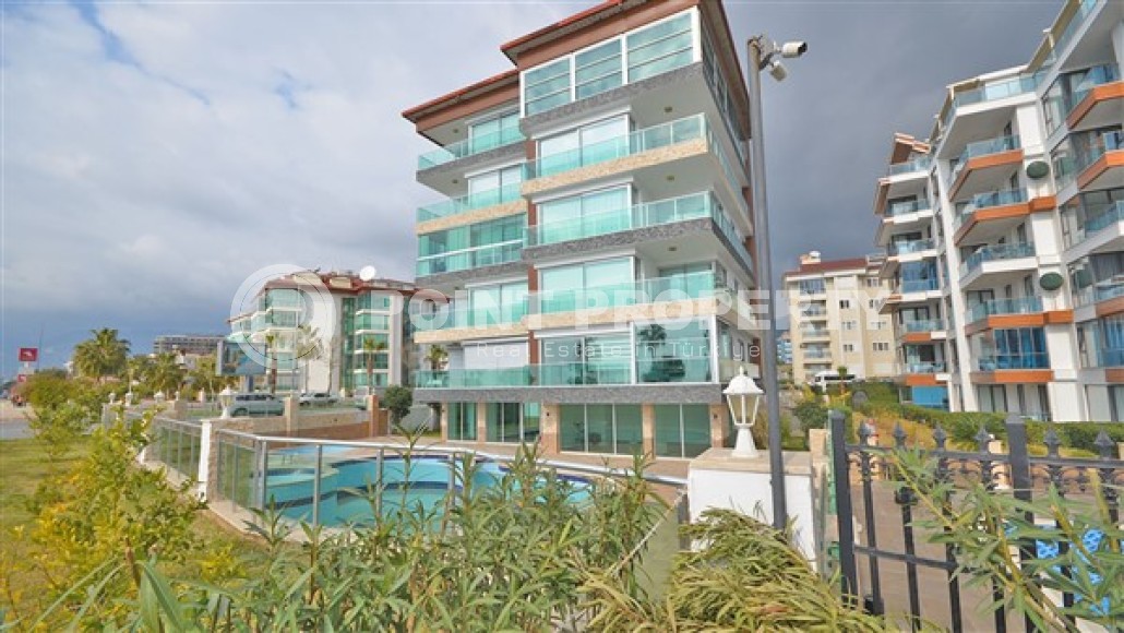 Дуплекс с мансардой и современным ремонтом, частным выходом к пляжу, в элитном районе города Аланья- Кестель-id-4856-фото-15