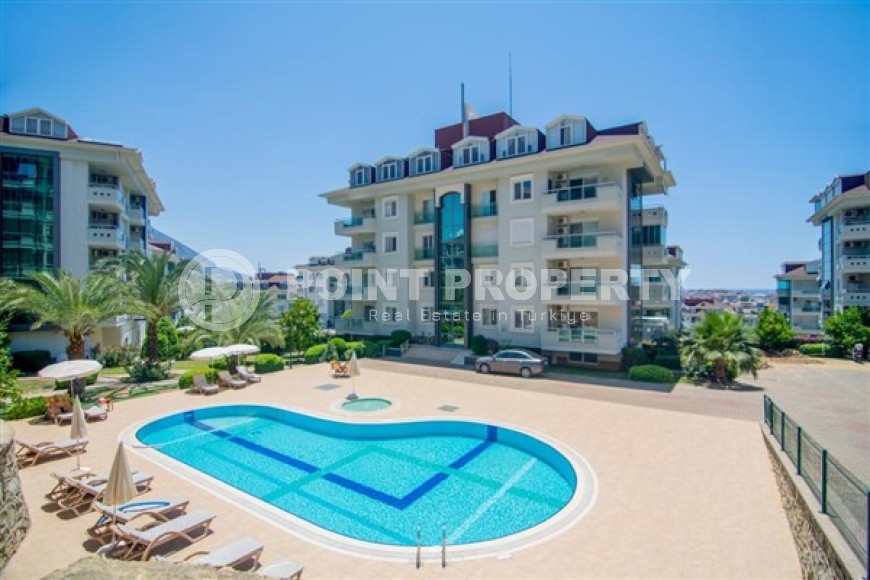 Well-maintained two-room apartment 75 m2 900 meters from the sea, Oba district-id-4857-photo-1