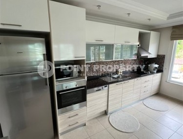 Ухоженная двухкомнатная квартира 75 м2 в 900 метрах от моря, район Оба-id-4857-фото-2