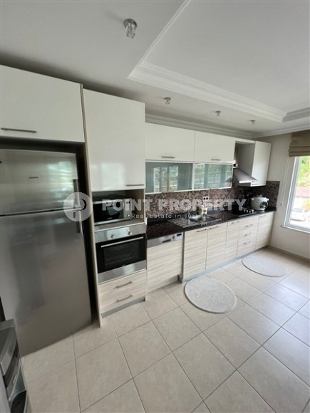 Ухоженная двухкомнатная квартира 75 м2 в 900 метрах от моря, район Оба-id-4857-фото-2