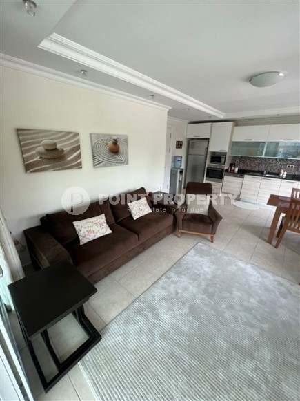 Ухоженная двухкомнатная квартира 75 м2 в 900 метрах от моря, район Оба-id-4857-фото-4