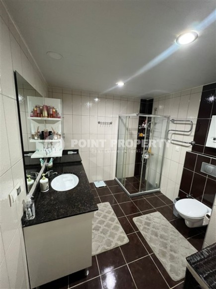 Ухоженная двухкомнатная квартира 75 м2 в 900 метрах от моря, район Оба-id-4857-фото-8