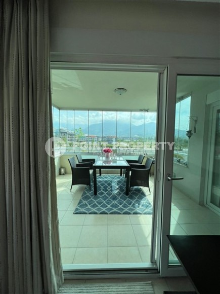 Ухоженная двухкомнатная квартира 75 м2 в 900 метрах от моря, район Оба-id-4857-фото-9