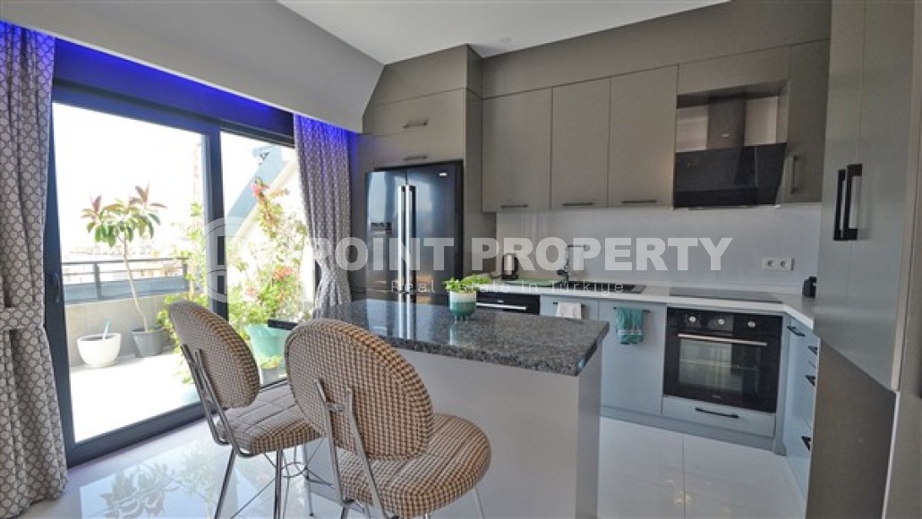 Двухуровневые апартаменты с видовой террасой, планировкой 2+1, в центральном районе города Аланьи- Гюллер Пынары, рядом с пляжем Кейкубат-id-4859-фото-4