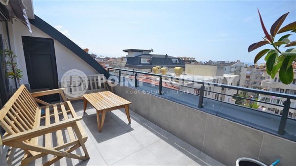 Двухуровневые апартаменты с видовой террасой, планировкой 2+1, в центральном районе города Аланьи- Гюллер Пынары, рядом с пляжем Кейкубат-id-4859-фото-9