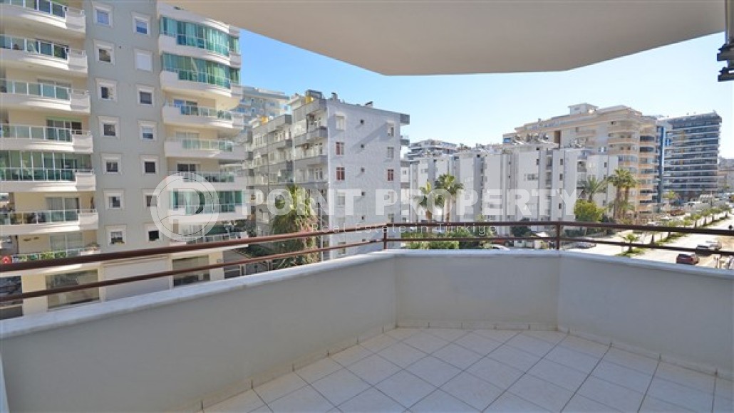 Spacious, furnished apartments with two balconies, 2+1 layout in the actively developing area of Alanya-Mahmutlar-id-4861-photo-9