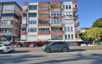 Spacious furnished 3+1 apartment on the very beach in the center of Alanya-id-4863-photo-15