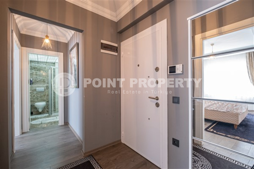 Ready to move in, apartment 2+1, 90m², on the main street of Mahmutlar, Alanya-id-1397-photo-3