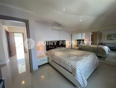 Панорамная двухуровневая квартира 4+1 на 2-м этаже с мансардой с 350 метрах от моря-id-4868-фото-4